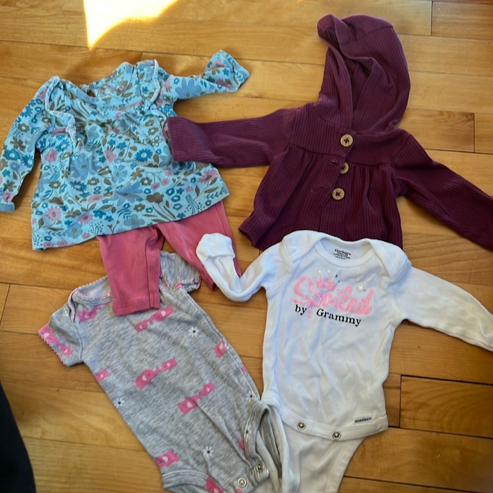 Newborn clothes